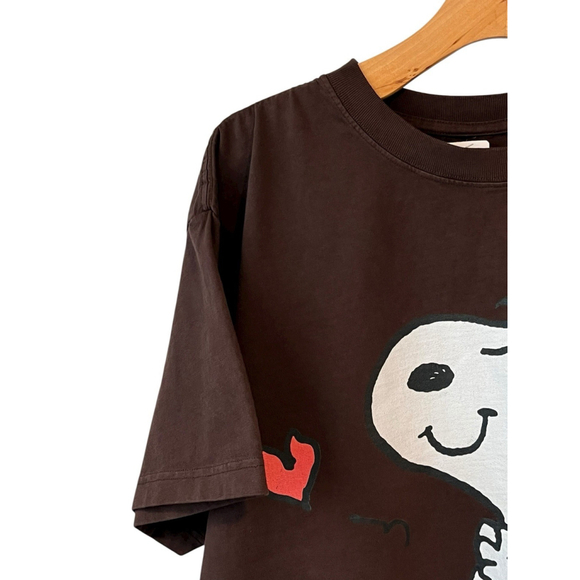 Peanuts Zumiez Snoopy Hearts T-Shirt Unisex Size Medium Brown - Picture 2 of 8